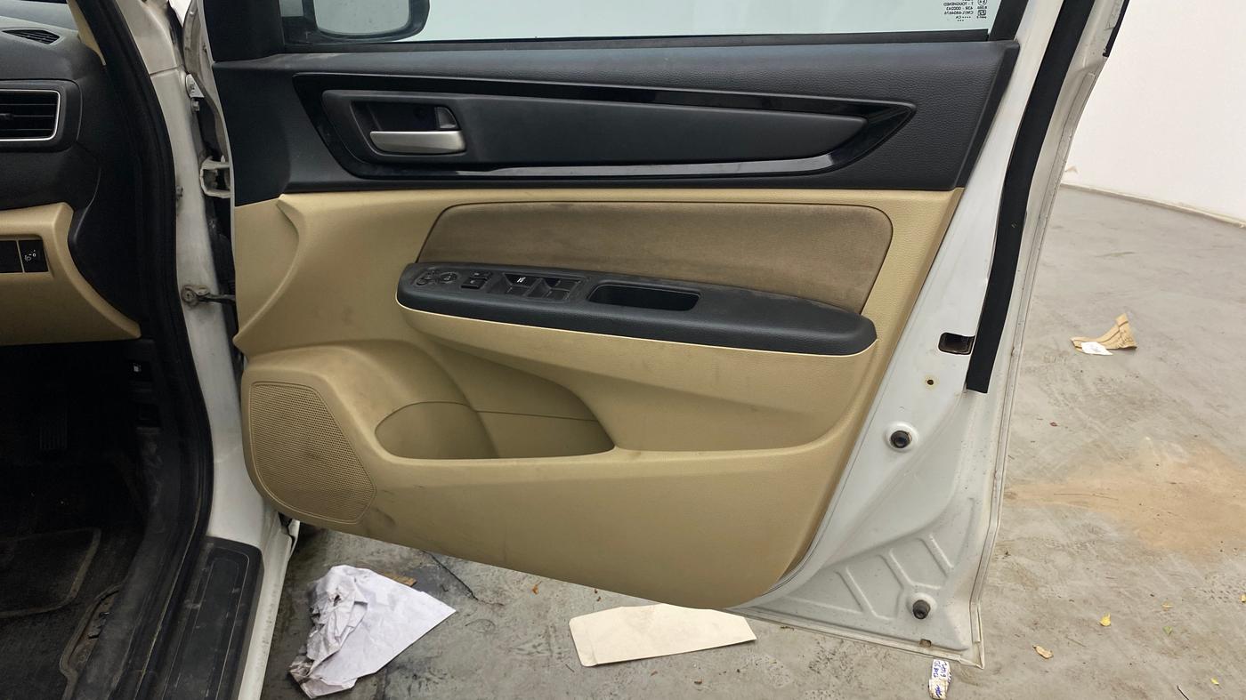2020 Honda Amaze 1.5L I-DTEC VX CVT, Diesel, Automatic, 1,32,237 km, Driver Side Door Panels Control
