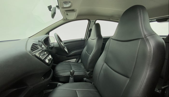 2017 Datsun Redi Go T (O), Petrol, Manual, 18,759 km, Right Side Front Door Cabin