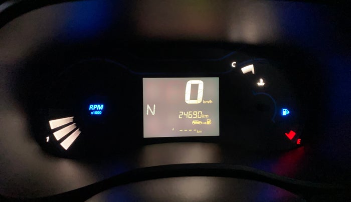 2022 Renault Kwid RXT 1.0 AMT, Petrol, Automatic, 24,688 km, Odometer Image