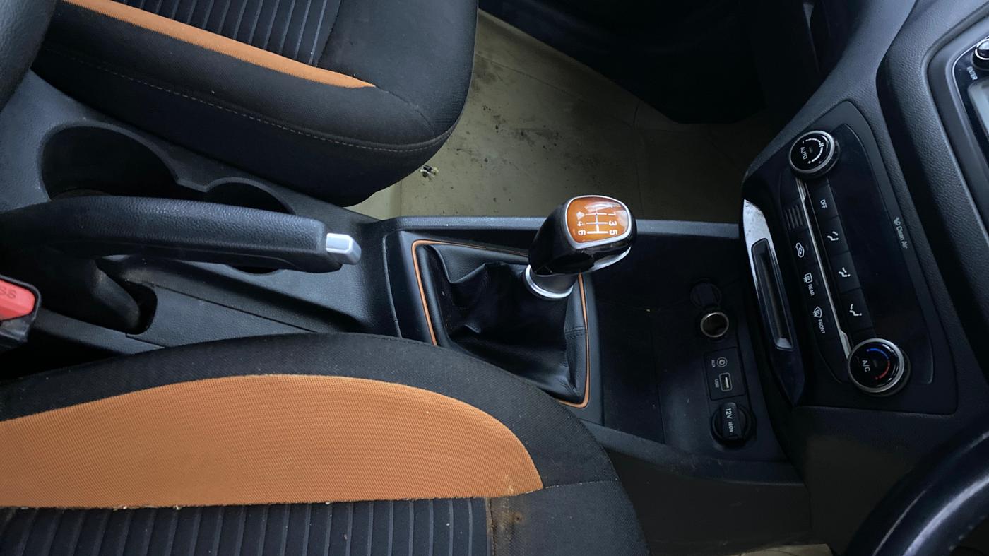 2015 Hyundai i20 Active 1.4 SX, Diesel, Manual, 63,289 km, Gear Lever