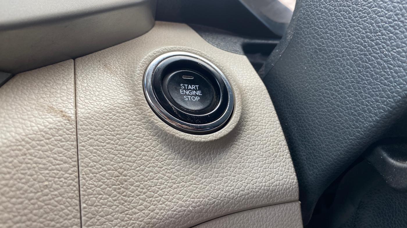 2023 Mahindra XUV300 W8 1.5 DIESEL, Diesel, Manual, 85,599 km, Keyless Start/ Stop Button