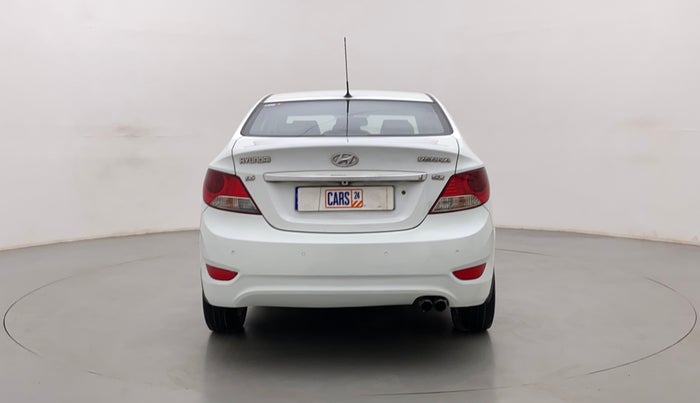 2012 Hyundai Verna FLUIDIC 1.6 CRDI SX, Diesel, Manual, 99,867 km, Back/Rear