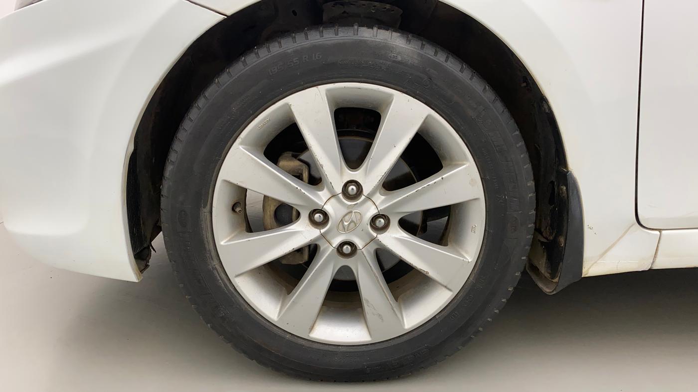 2012 Hyundai Verna FLUIDIC 1.6 CRDI SX, Diesel, Manual, 99,867 km, Left Front Wheel