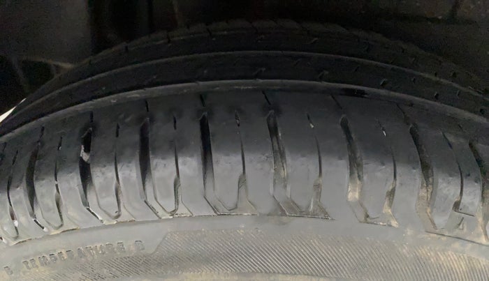 2018 Maruti Dzire ZXI PLUS AMT, Petrol, Automatic, 24,902 km, Right Rear Tyre Tread