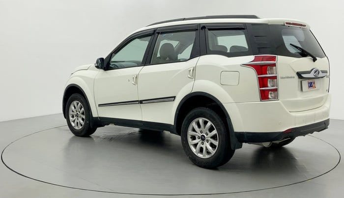 2017 Mahindra XUV500 W8 FWD, Diesel, Manual, 28,339 km, Left Back Diagonal