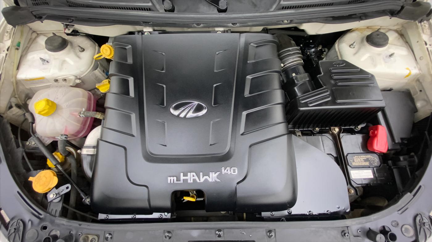 2017 Mahindra XUV500 W8 FWD, Diesel, Manual, 28,339 km, Open Bonet