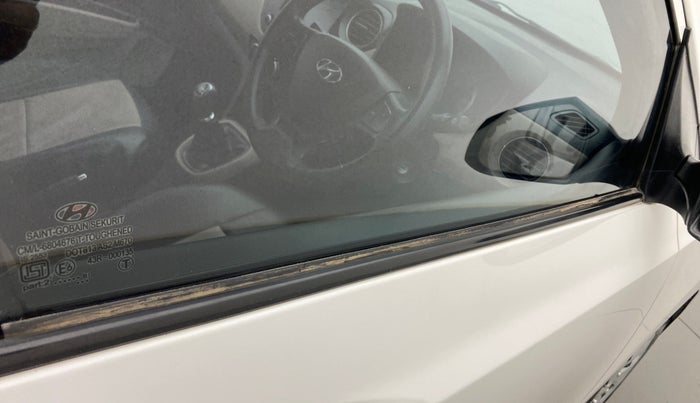 2018 Hyundai Grand i10 SPORTZ (O) 1.2 KAPPA VTVT, Petrol, Manual, 44,675 km, Driver-side door - Weather strip has minor damage