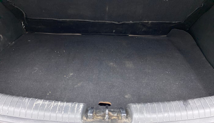 2018 Hyundai Grand i10 SPORTZ (O) 1.2 KAPPA VTVT, Petrol, Manual, 44,675 km, Boot Inside