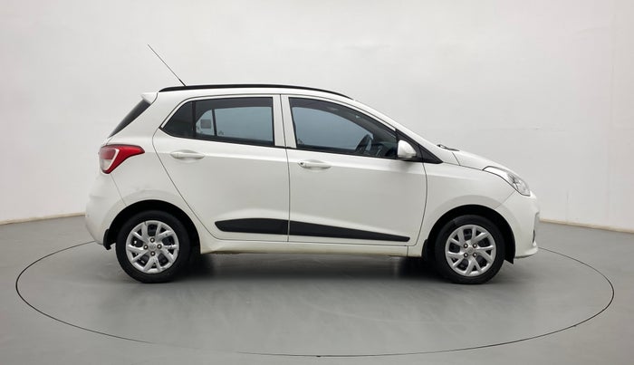2018 Hyundai Grand i10 SPORTZ (O) 1.2 KAPPA VTVT, Petrol, Manual, 44,675 km, Right Side View