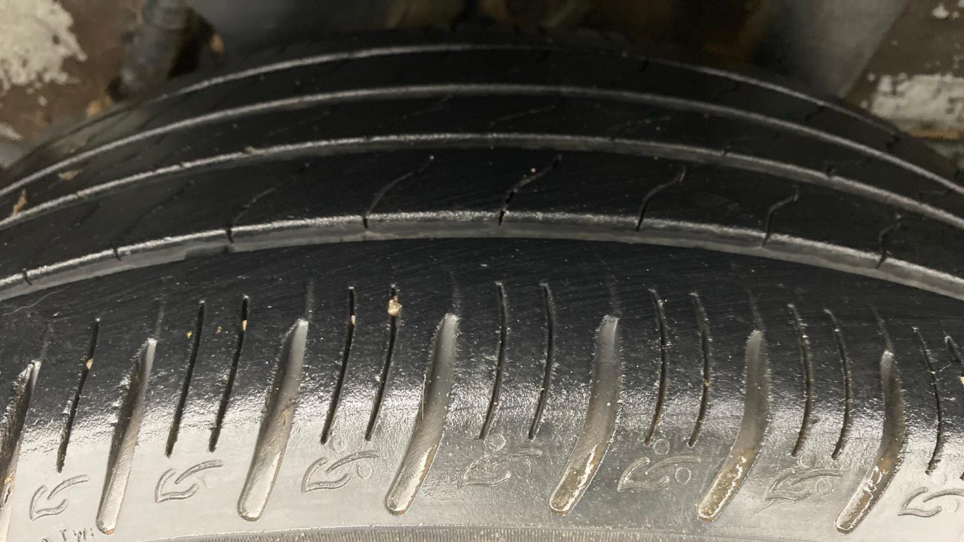 2019 Hyundai VENUE 1.0 TURBO GDI SX+ AT, Petrol, Automatic, 21,651 km, Left Rear Tyre Tread