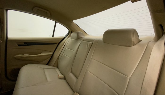 2011 Honda City 1.5L I-VTEC S MT, Petrol, Manual, 1,04,753 km, Right Side Rear Door Cabin