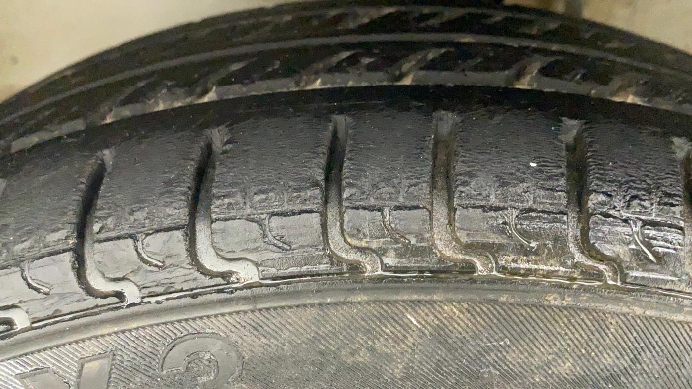 2018 Maruti Alto K10 VXI, Petrol, Manual, 51,535 km, Left Front Tyre Tread