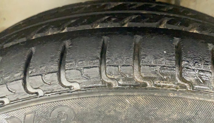 2018 Maruti Alto K10 VXI, Petrol, Manual, 51,535 km, Left Front Tyre Tread