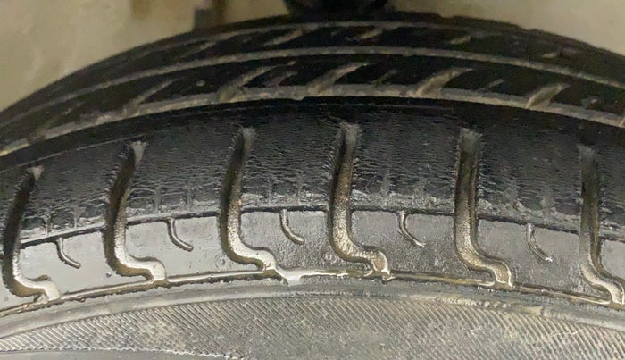2018 Maruti Alto K10 VXI, Petrol, Manual, 51,535 km, Right Front Tyre Tread