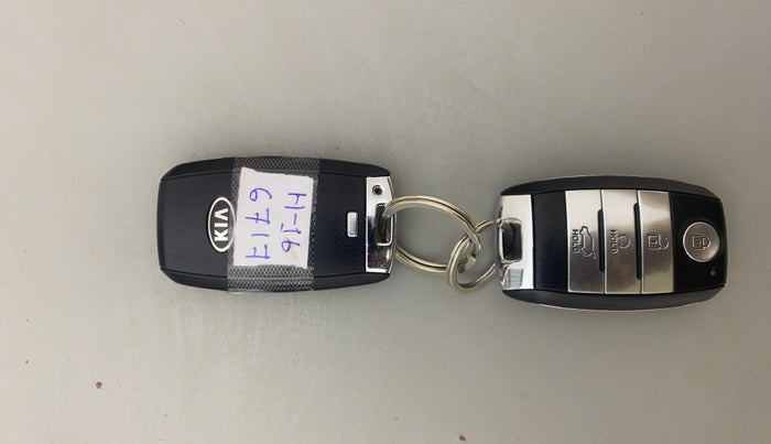 2021 KIA SELTOS GTX PLUS AT 1.5 DIESEL, Diesel, Automatic, 73,823 km, Key Close Up