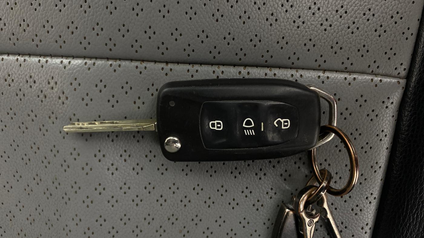 2022 Tata Tiago XT PETROL, Petrol, Manual, 67,653 km, Key Close Up