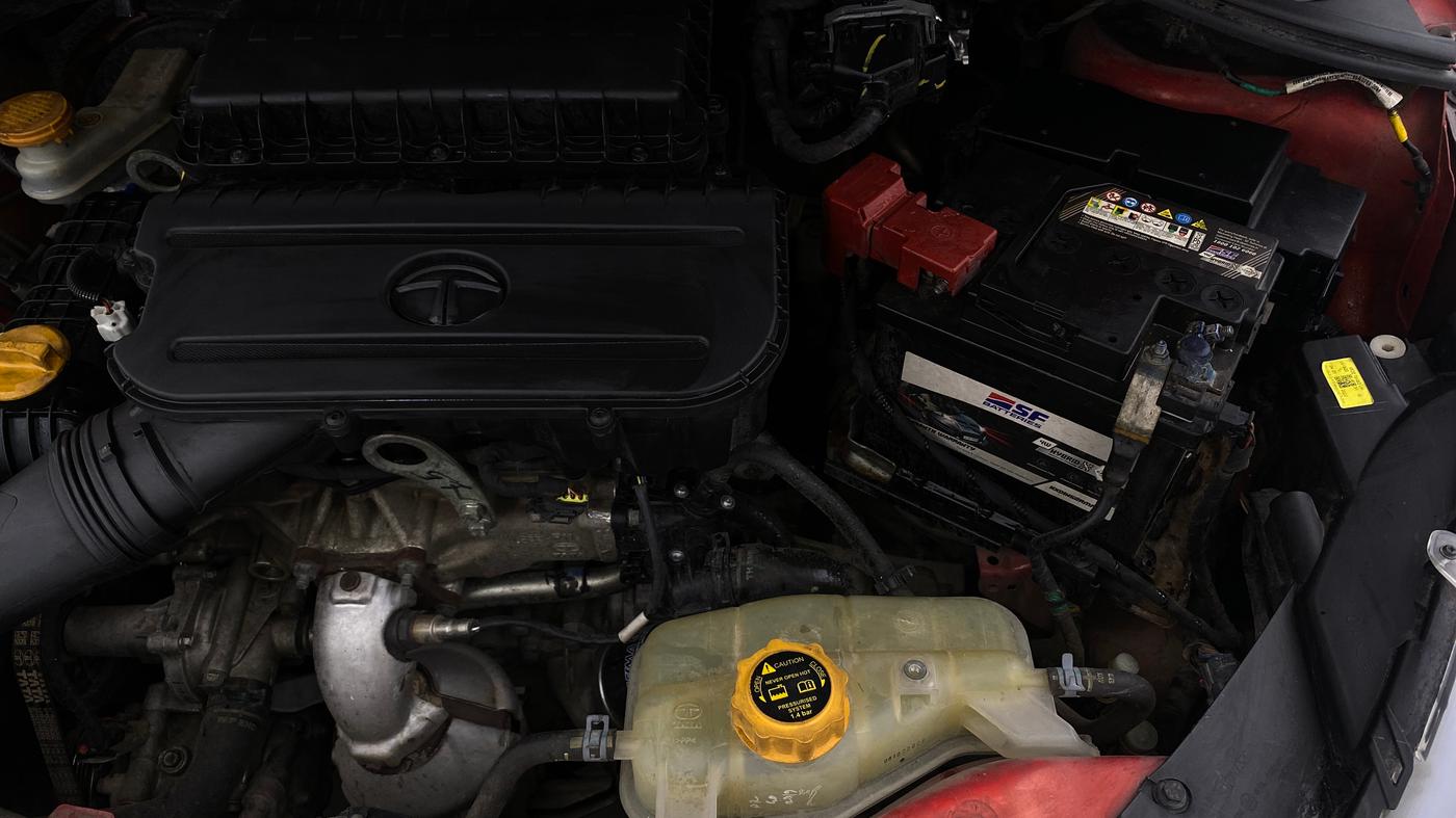 2022 Tata Tiago XT PETROL, Petrol, Manual, 67,653 km, Engine View - Left