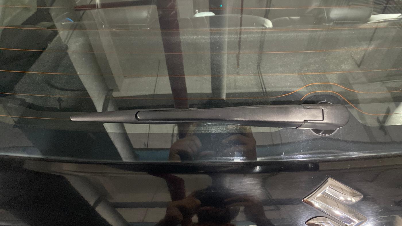 2023 Maruti BREZZA ZXI + SMART HYBRID, Petrol, Manual, 14,576 km, Rear Wiper