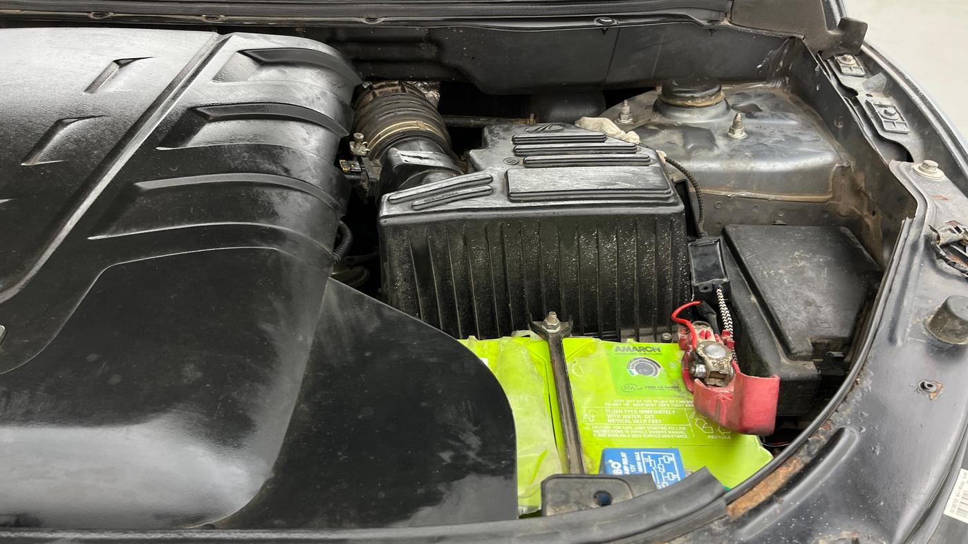 2014 Mahindra XUV500 W4, Diesel, Manual, 58,285 km, Engine View - Left