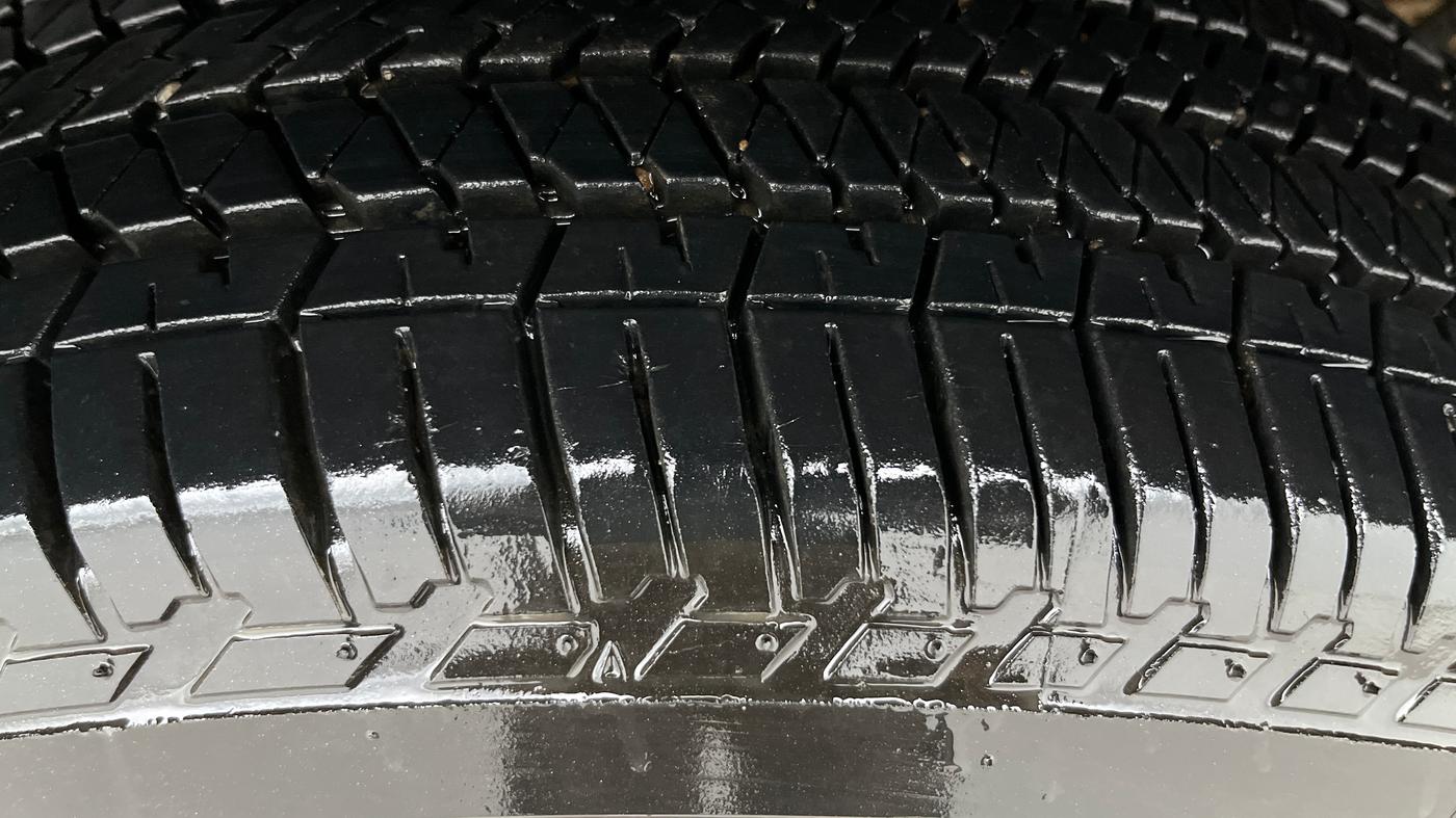 2014 Mahindra XUV500 W4, Diesel, Manual, 58,285 km, Left Rear Tyre Tread