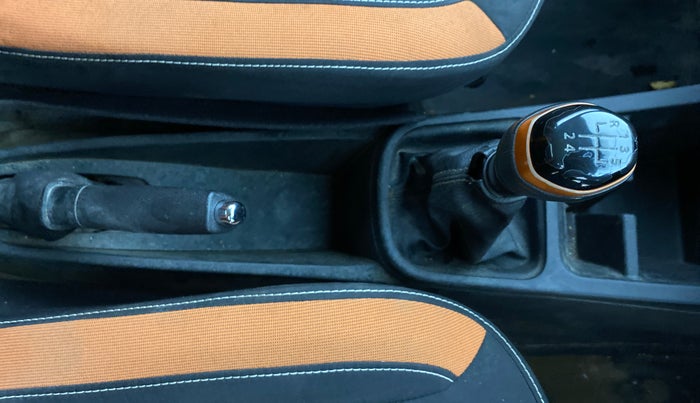 2022 Renault Kwid CLIMBER 1.0 (O), Petrol, Manual, 56,919 km, Gear Lever