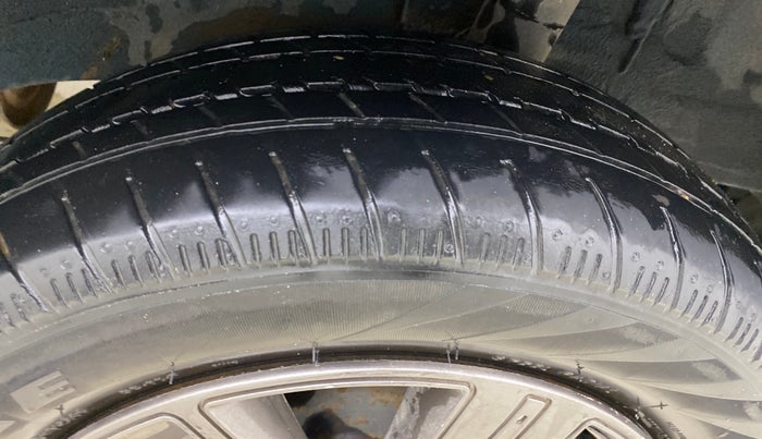 2022 Renault Kwid CLIMBER 1.0 (O), Petrol, Manual, 56,919 km, Left Rear Tyre Tread