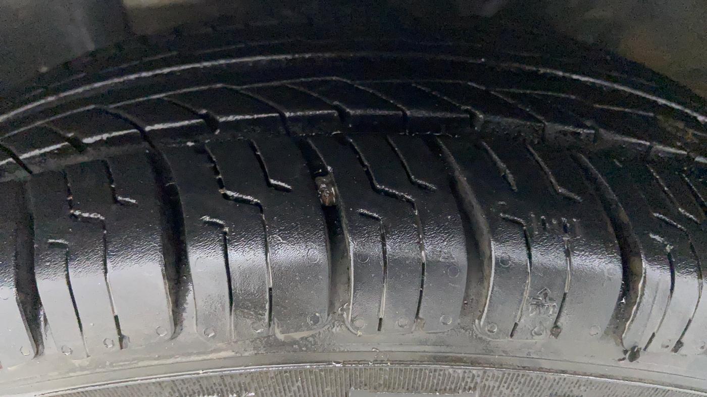 2016 Datsun Redi Go T (O), Petrol, Manual, 56,097 km, Left Front Tyre Tread