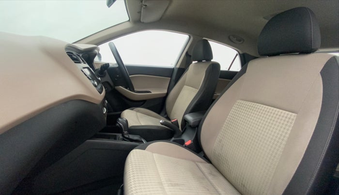 2019 Hyundai Elite i20 SPORTZ PLUS  1.2 CVT, Petrol, Automatic, 87,719 km, Right Side Front Door Cabin