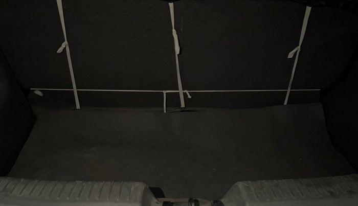 2014 Hyundai i10 SPORTZ 1.1, Petrol, Manual, 42,523 km, Boot Inside