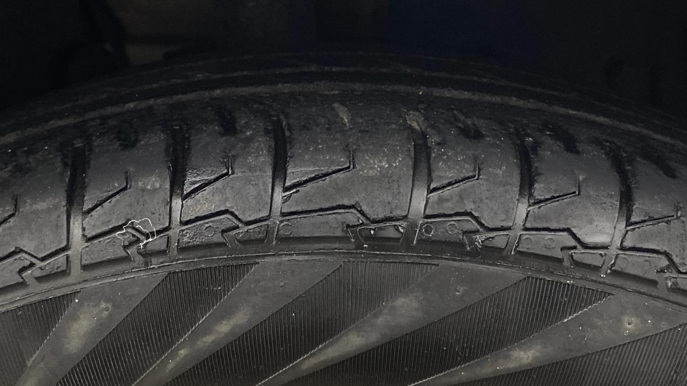 2014 Ford Ecosport TITANIUM 1.0L ECOBOOST, Petrol, Manual, 68,088 km, Right Front Tyre Tread