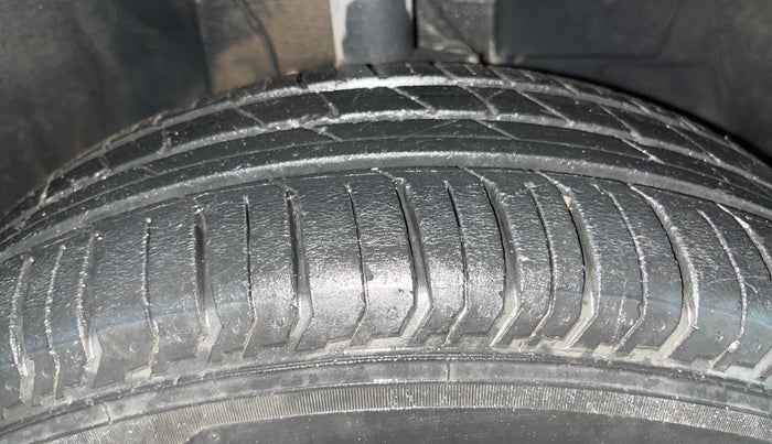 2022 Tata PUNCH PURE MT, Petrol, Manual, 26,237 km, Right Front Tyre Tread