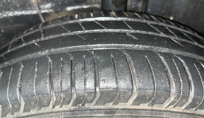 2022 Tata PUNCH PURE MT, Petrol, Manual, 26,237 km, Left Rear Tyre Tread