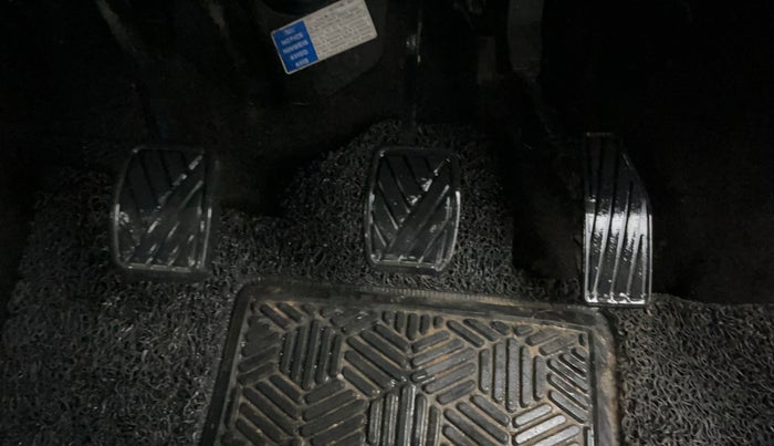 2019 Maruti Baleno SIGMA PETROL 1.2, Petrol, Manual, 30,678 km, Pedals