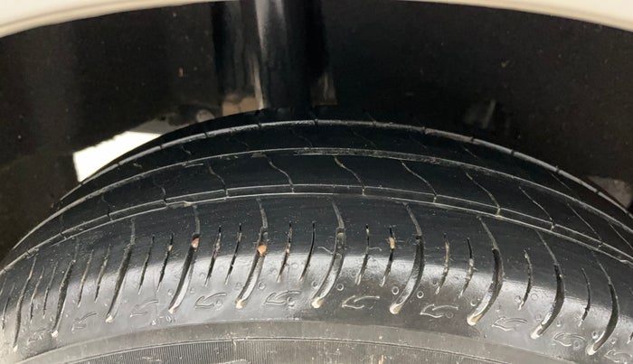 2019 Maruti Baleno SIGMA PETROL 1.2, Petrol, Manual, 30,678 km, Right Rear Tyre Tread