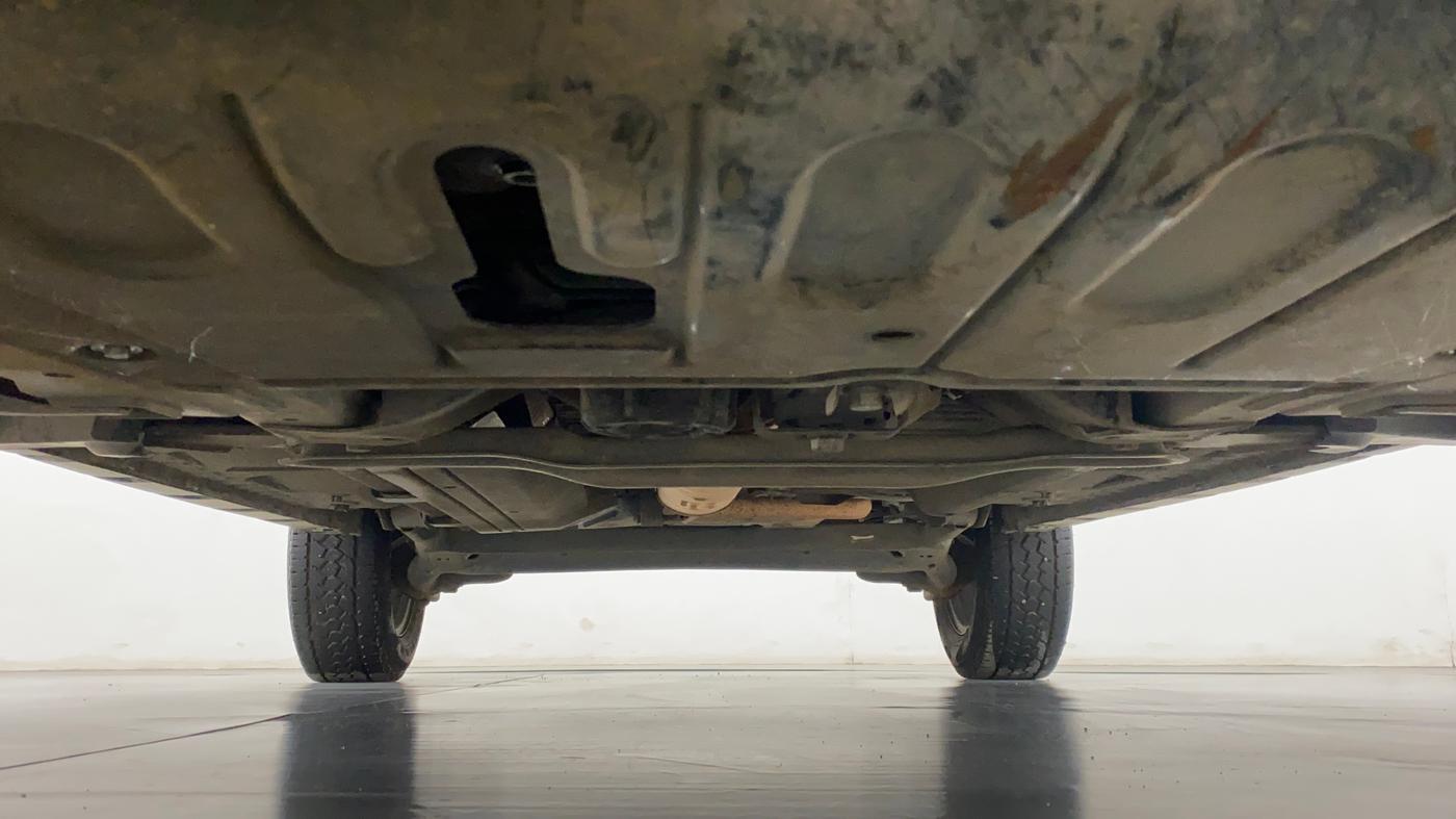 2013 Renault Duster RXL PETROL, Petrol, Manual, 64,747 km, Front Underbody