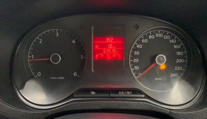 2013 Volkswagen Polo HIGHLINE DIESEL, Diesel, Manual, 67,448 km, Odometer Image