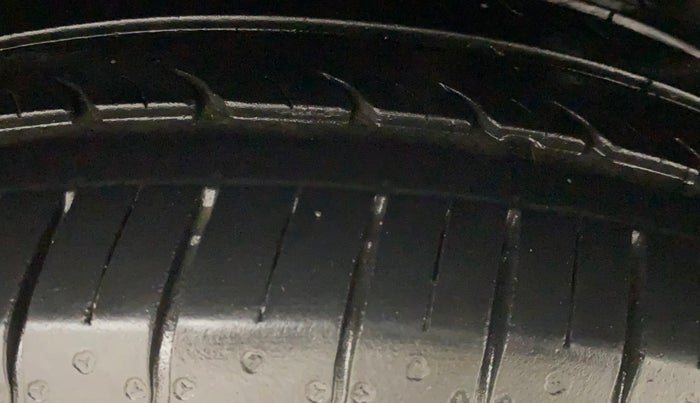 2013 Volkswagen Polo HIGHLINE DIESEL, Diesel, Manual, 67,448 km, Left Rear Tyre Tread