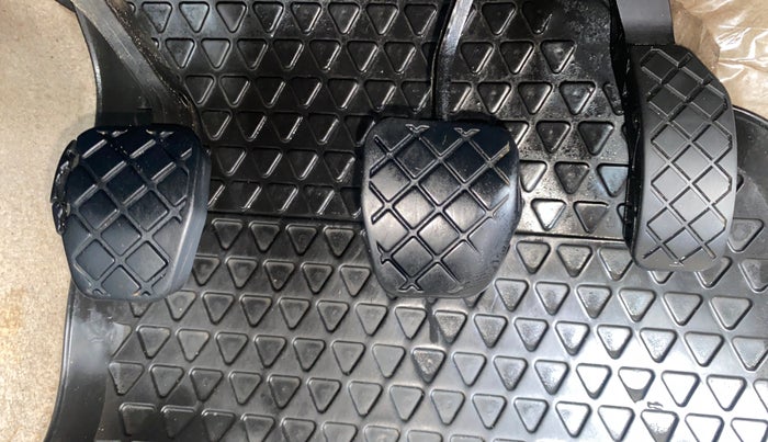 2013 Volkswagen Polo HIGHLINE DIESEL, Diesel, Manual, 67,448 km, Pedals