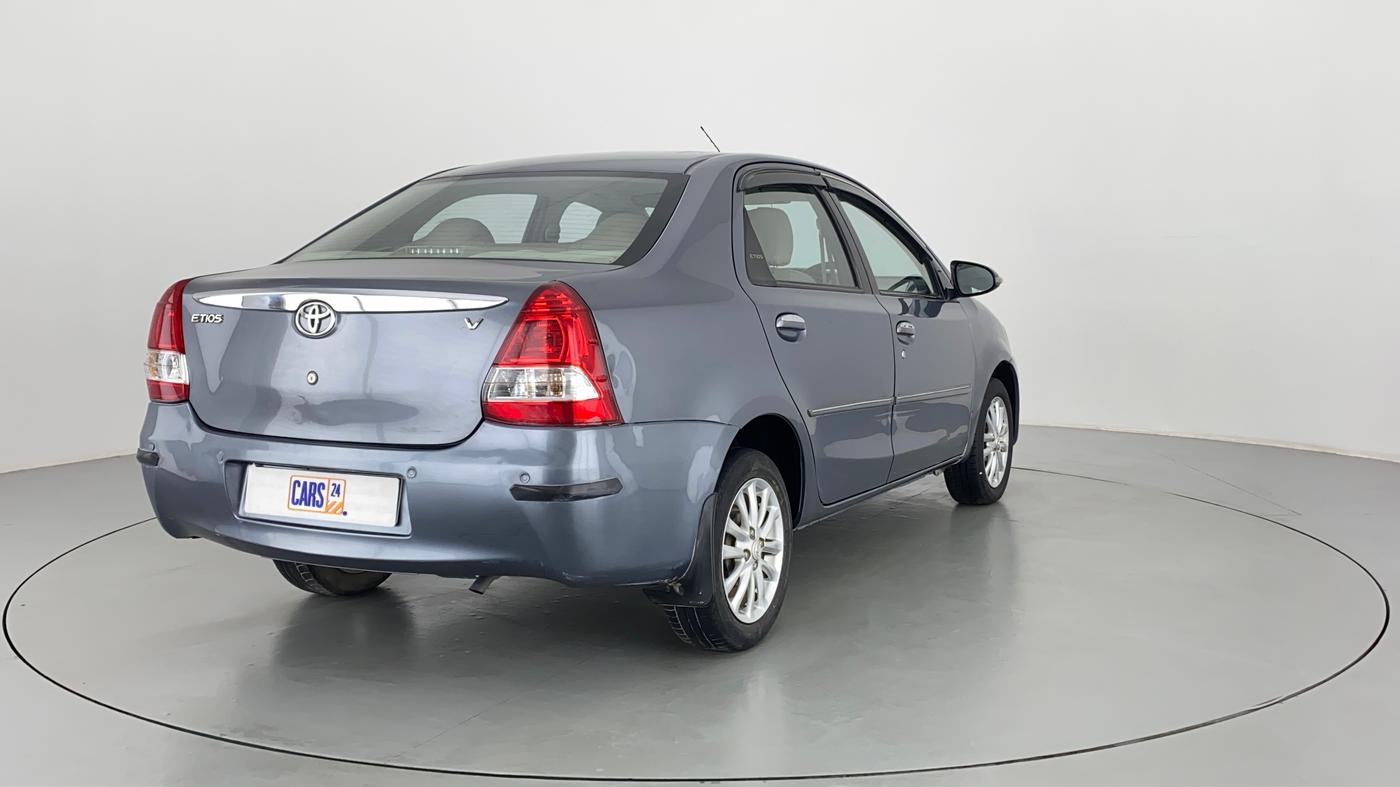 2013 Toyota Etios V SP, Petrol, Manual, 36,336 km, Right Back Diagonal