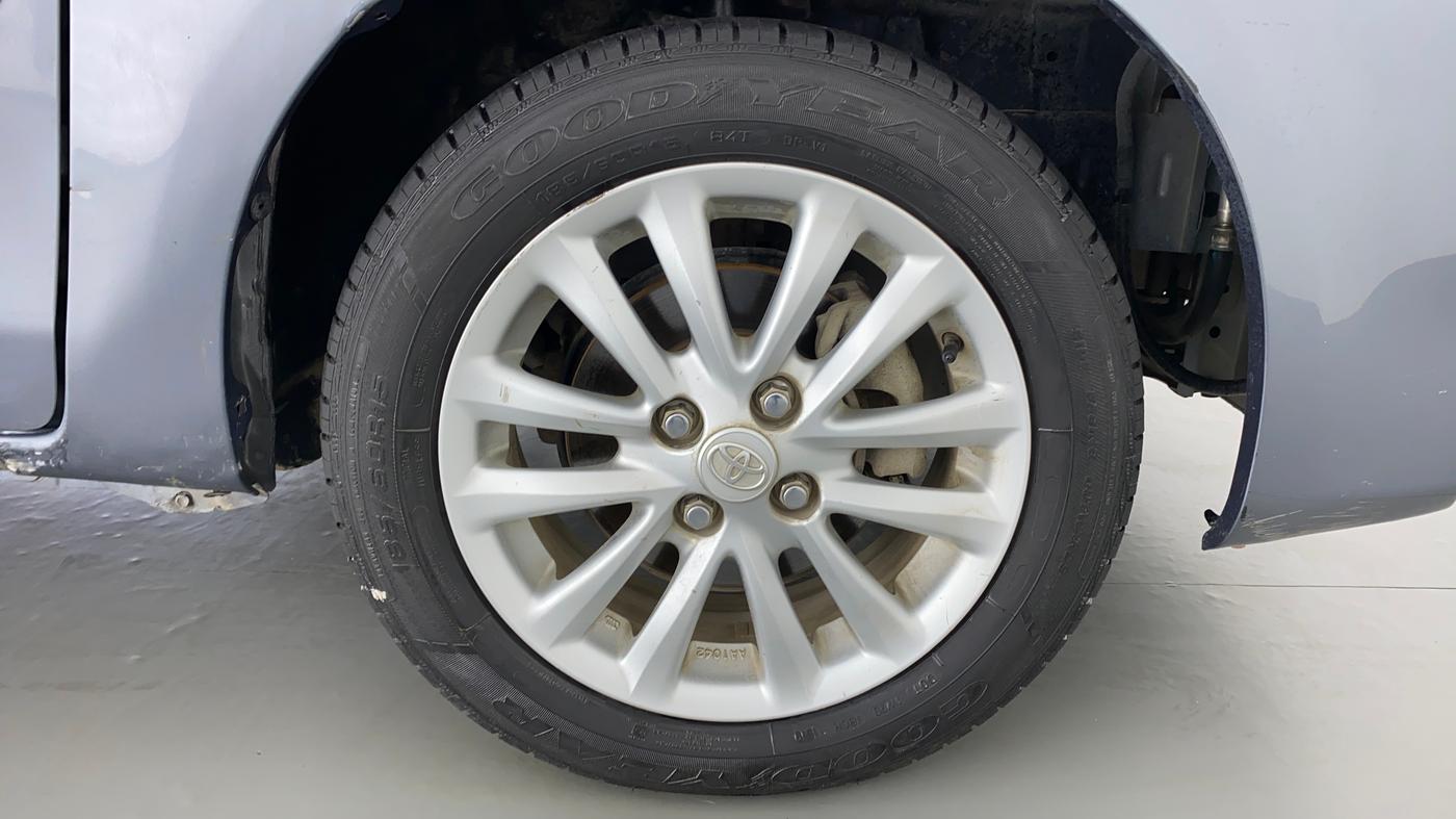 2013 Toyota Etios V SP, Petrol, Manual, 36,336 km, Right Front Wheel