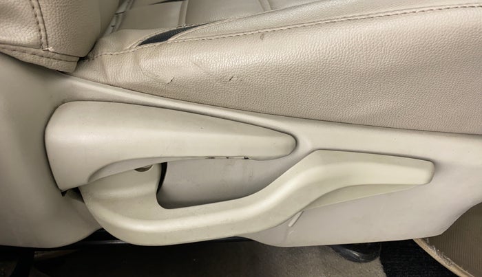 2013 Toyota Etios V SP, Petrol, Manual, 36,336 km, Driver Side Adjustment Panel