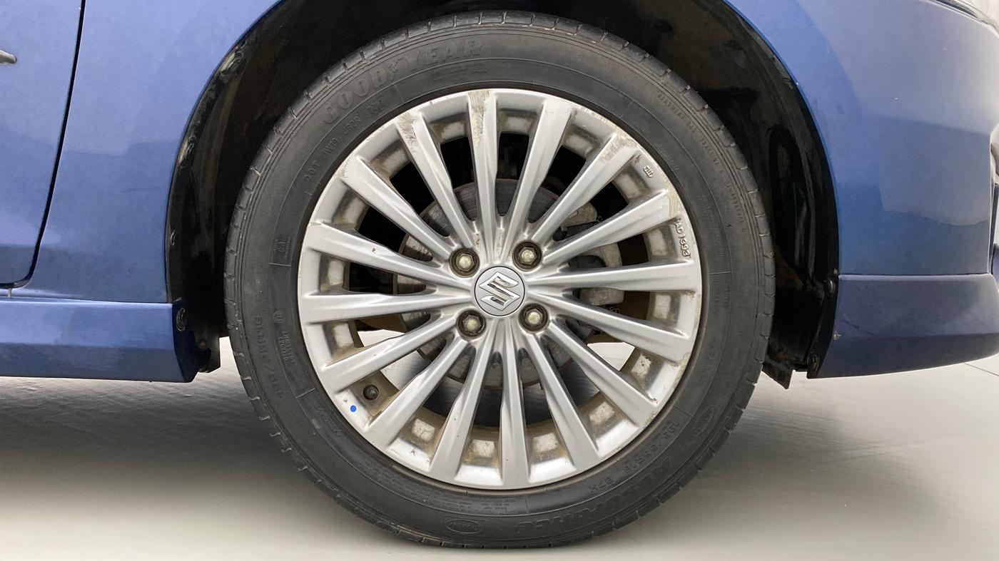 2017 Maruti Ciaz S 1.3 SHVS, Diesel, Manual, 31,634 km, Right Front Wheel