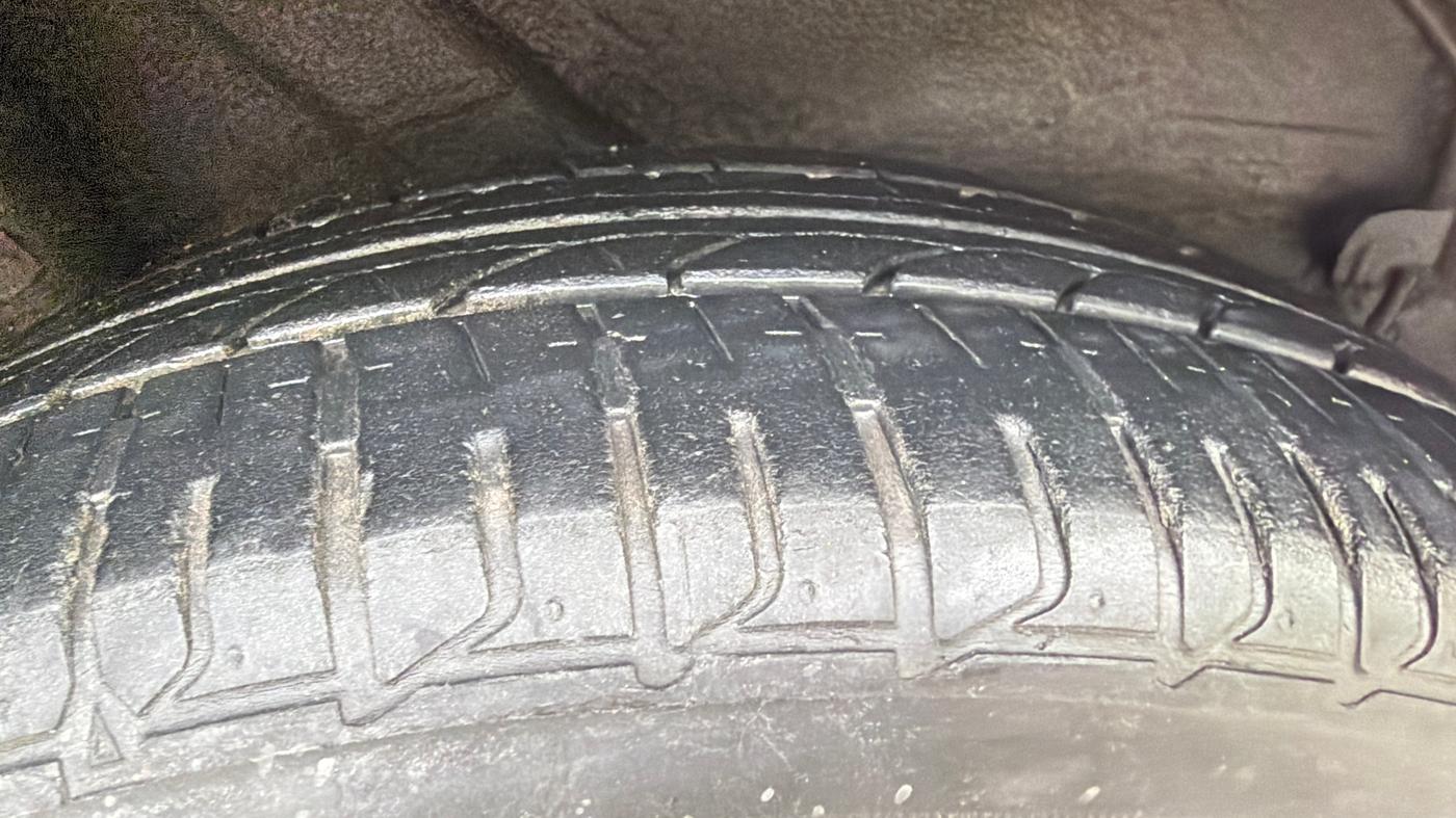 2018 Hyundai Verna 1.6 VTVT SX (O) AT, Petrol, Automatic, 41,532 km, Right Rear Tyre Tread