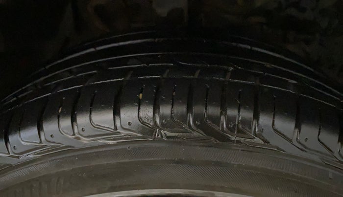 2021 Tata NEXON XZ PETROL, Petrol, Manual, 86,332 km, Right Front Tyre Tread