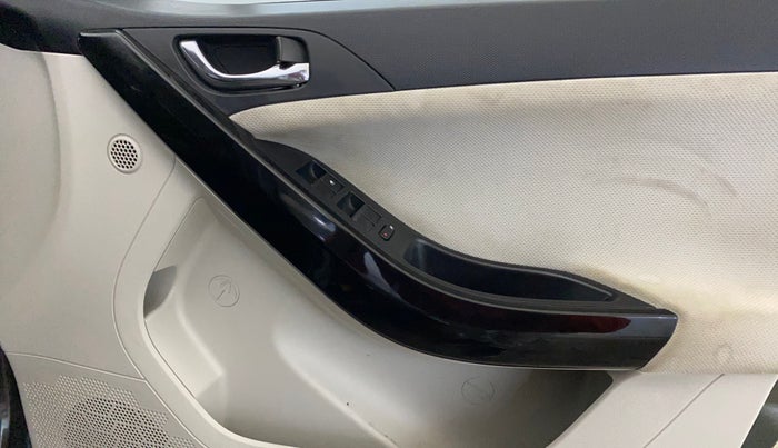 2021 Tata NEXON XZ PETROL, Petrol, Manual, 86,332 km, Driver Side Door Panels Control