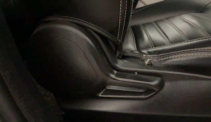 2021 Tata NEXON XZ PETROL, Petrol, Manual, 86,332 km, Driver Side Adjustment Panel