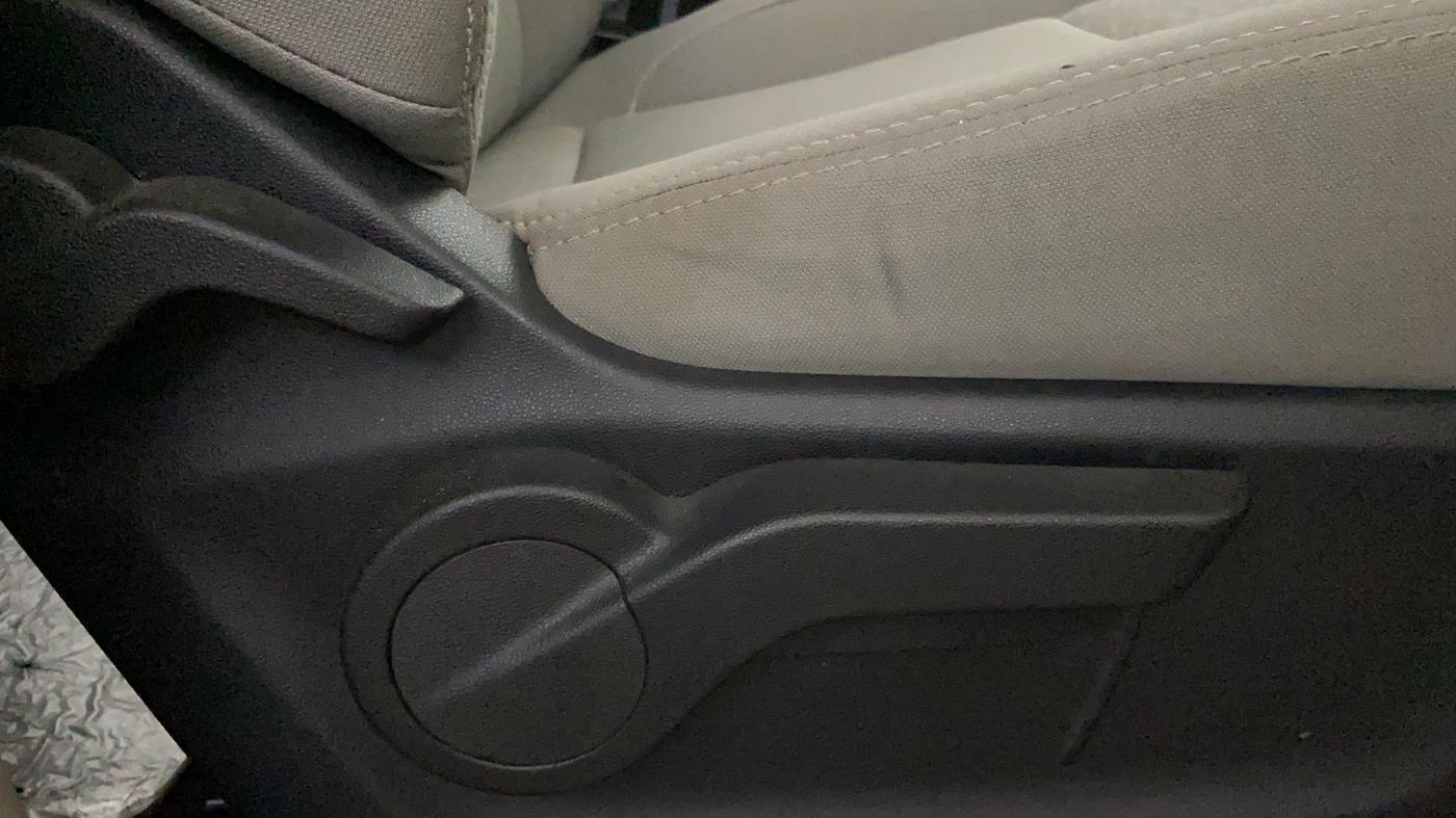 2022 Mahindra MARAZZO M4+ 7 STR, Diesel, Manual, 10,622 km, Driver Side Adjustment Panel