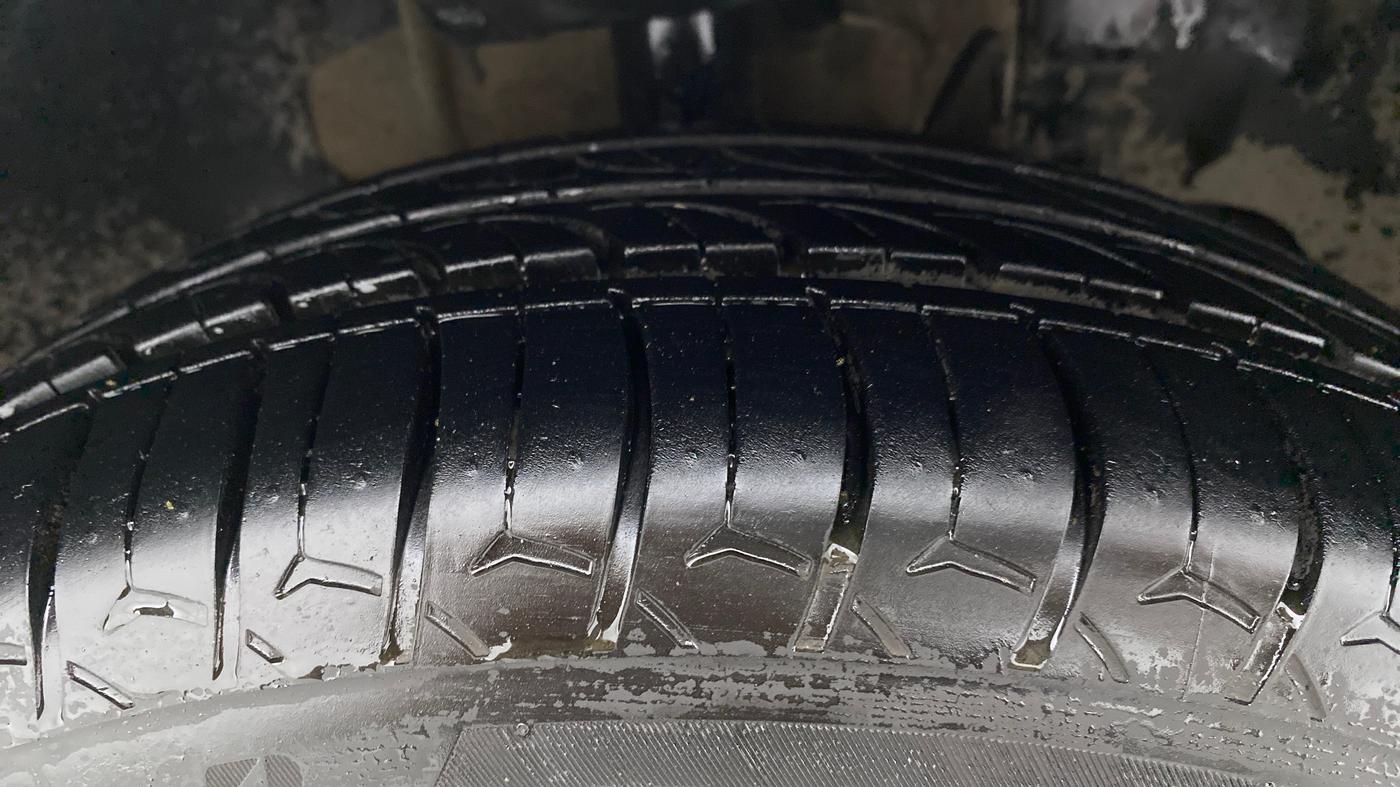 2018 Tata Tiago XZA PETROL, Petrol, Automatic, 58,946 km, Right Front Tyre Tread