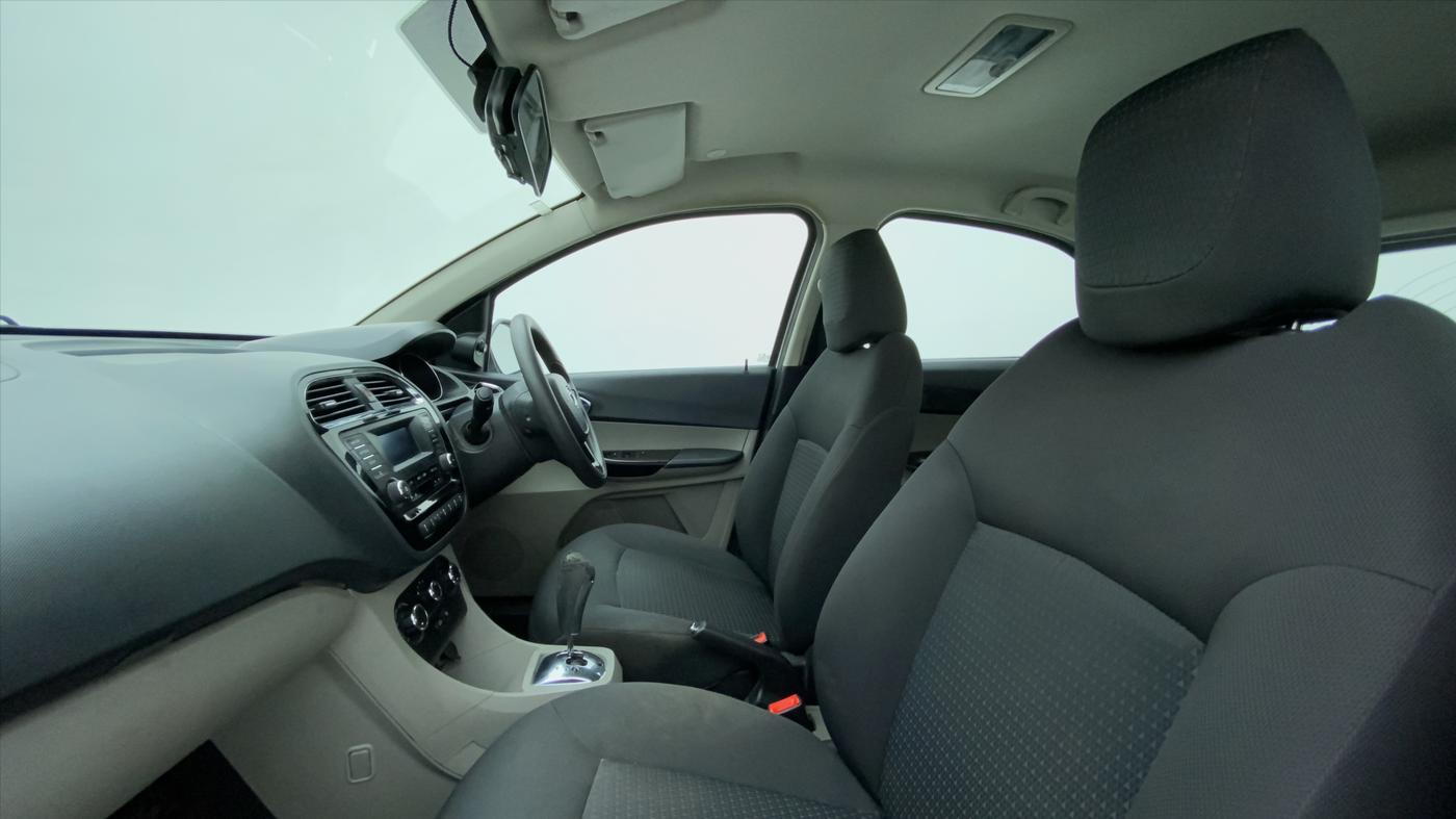 2018 Tata Tiago XZA PETROL, Petrol, Automatic, 58,946 km, Right Side Front Door Cabin