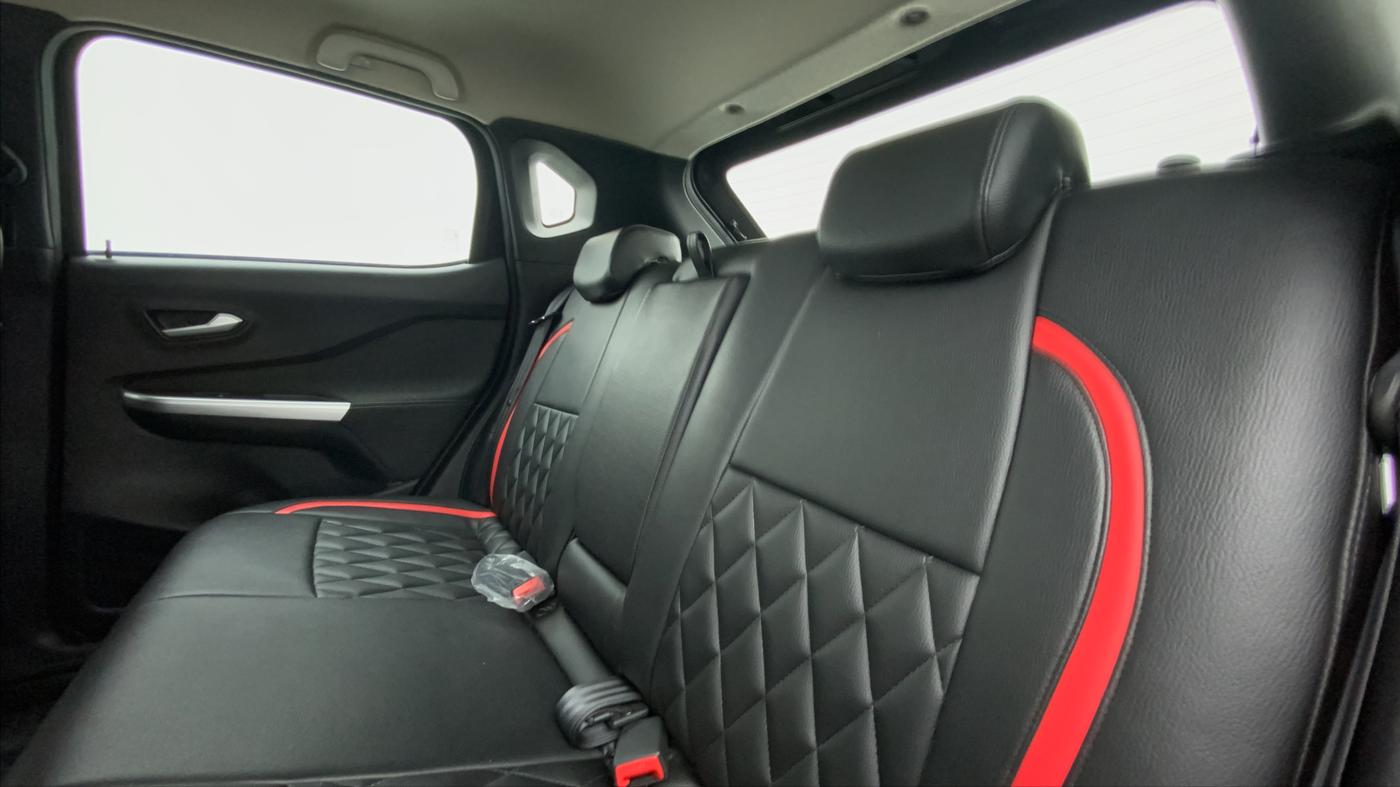 2021 Nissan MAGNITE XV PRM. TURBO . MT PETROL, Petrol, Manual, 9,032 km, Right Side Rear Door Cabin